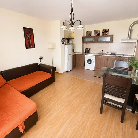Apartman One-bedroom With Mountain Views *