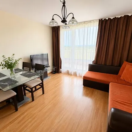 One-bedroom With Mountain Views Apartman *